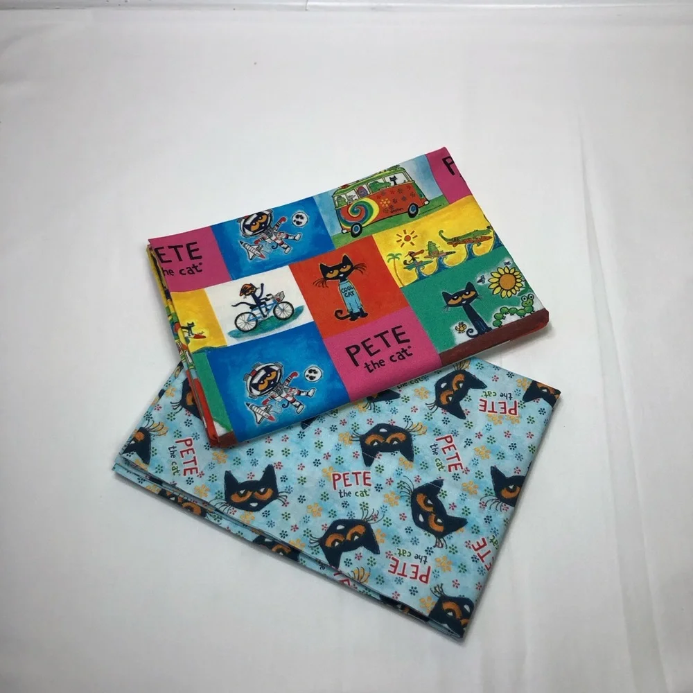 Set Of 2 Hand Made Cotton Multicolor Pet The Cat Standard Pillowcases